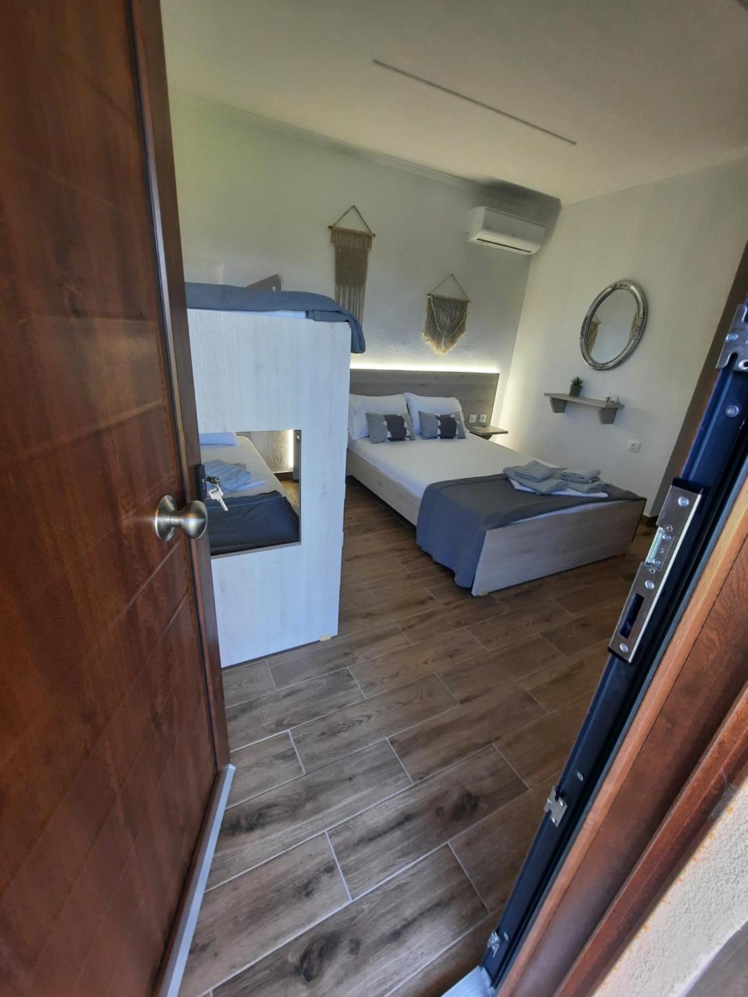 Bungalows Anestis Τορώνη Εξωτερικό φωτογραφία